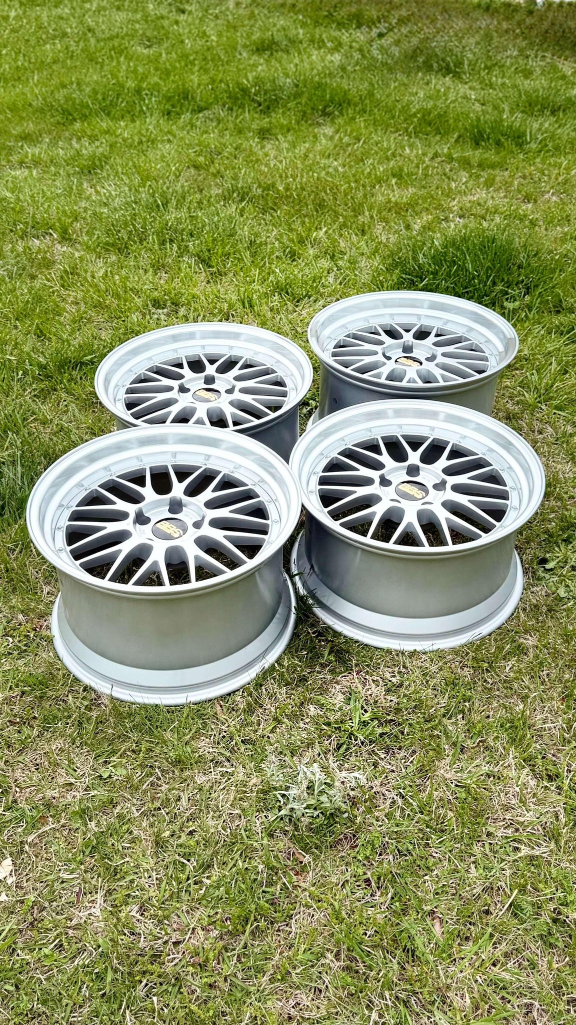 BBS LM272 / LM281 - 19" Staggered - 5x120