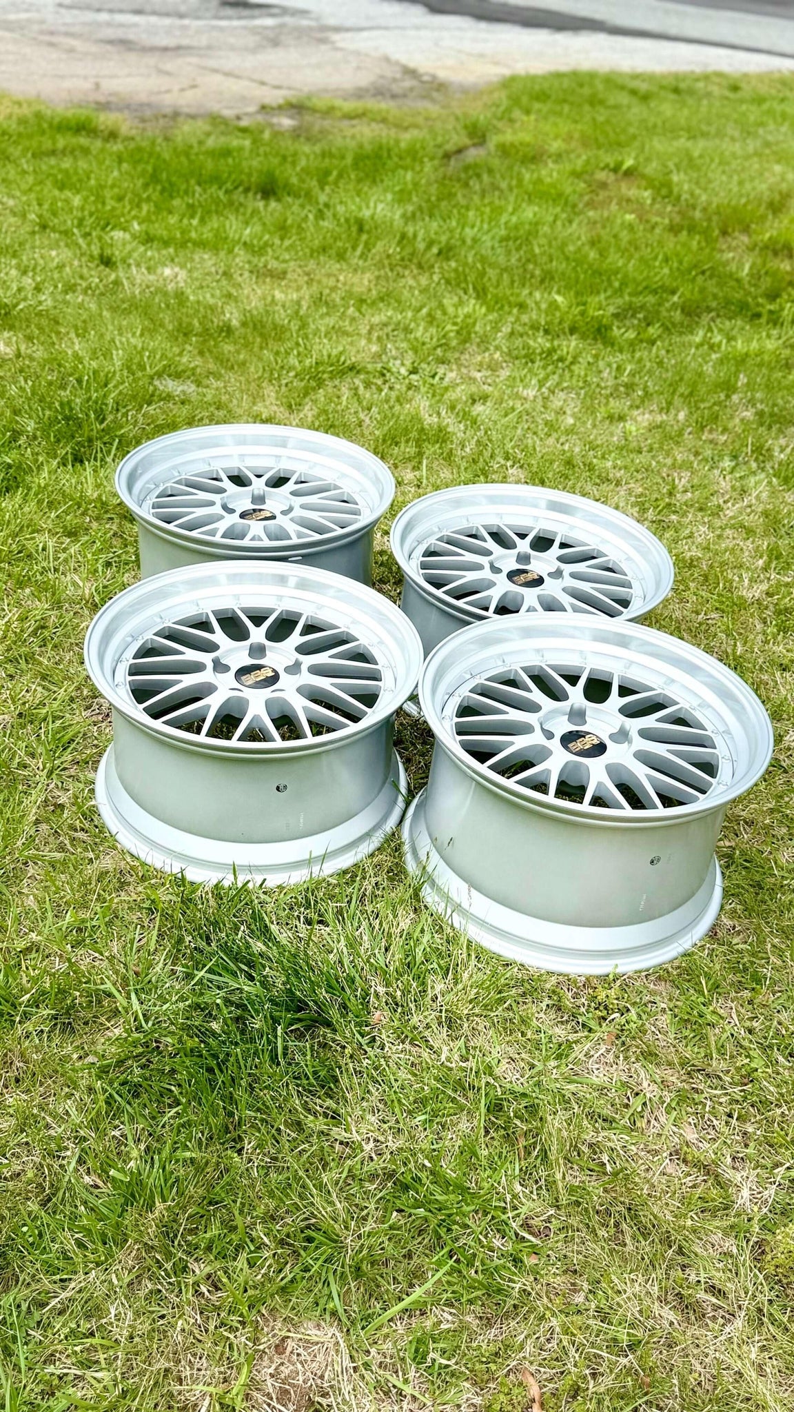 BBS LM272 / LM281 - 19" Staggered - 5x120