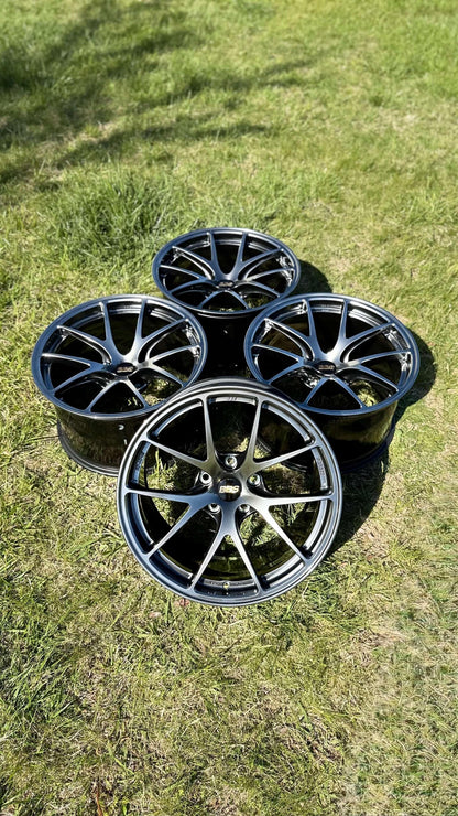 BBS RI-A (RIA045 / RIA046) - 18" Staggered - 5x120