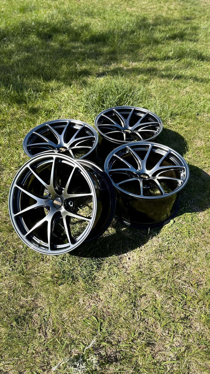 BBS RI-A (RIA045 / RIA046) - 18" Staggered - 5x120