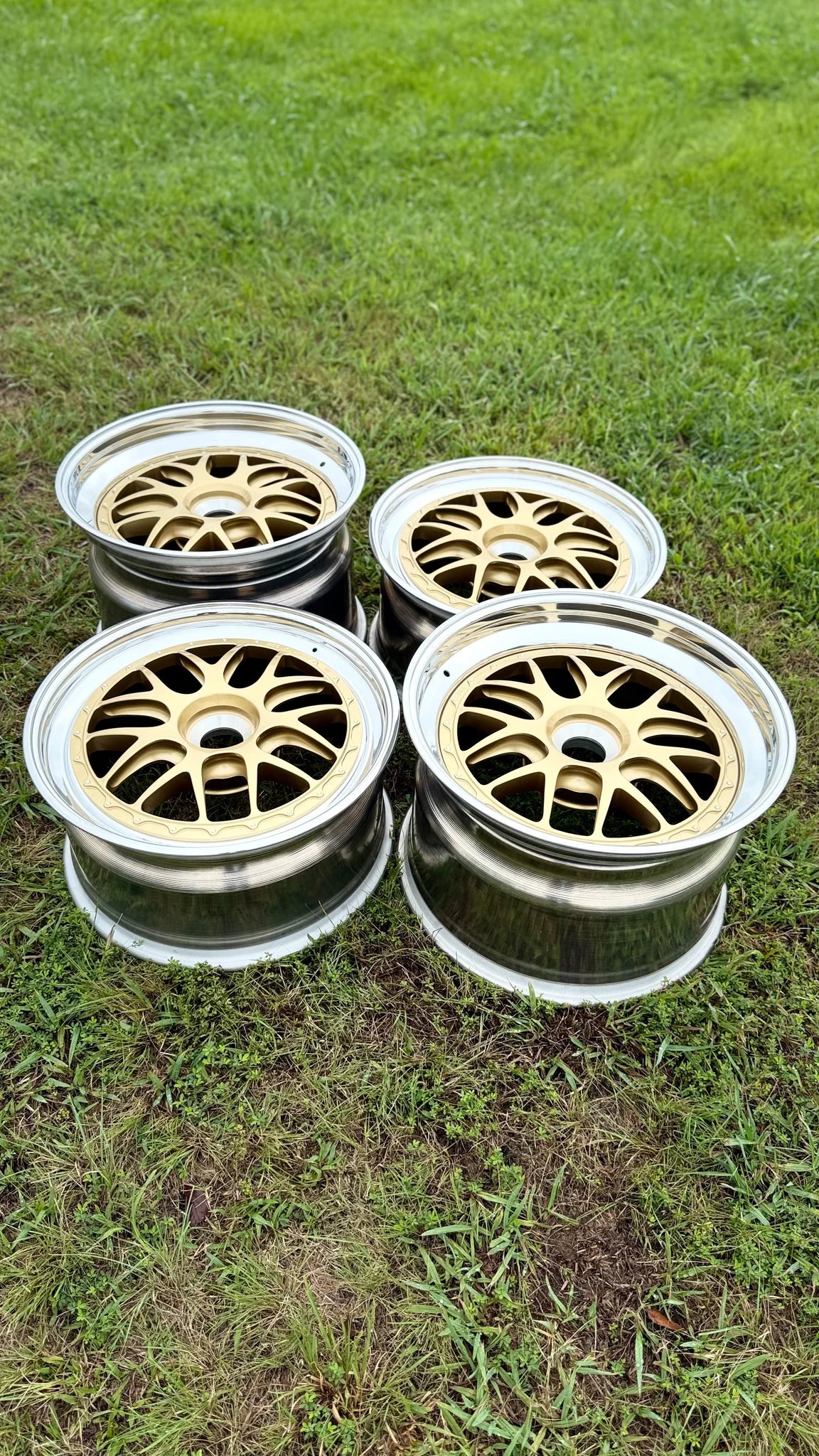 BBS E07 - 19" Staggered - Centerlock