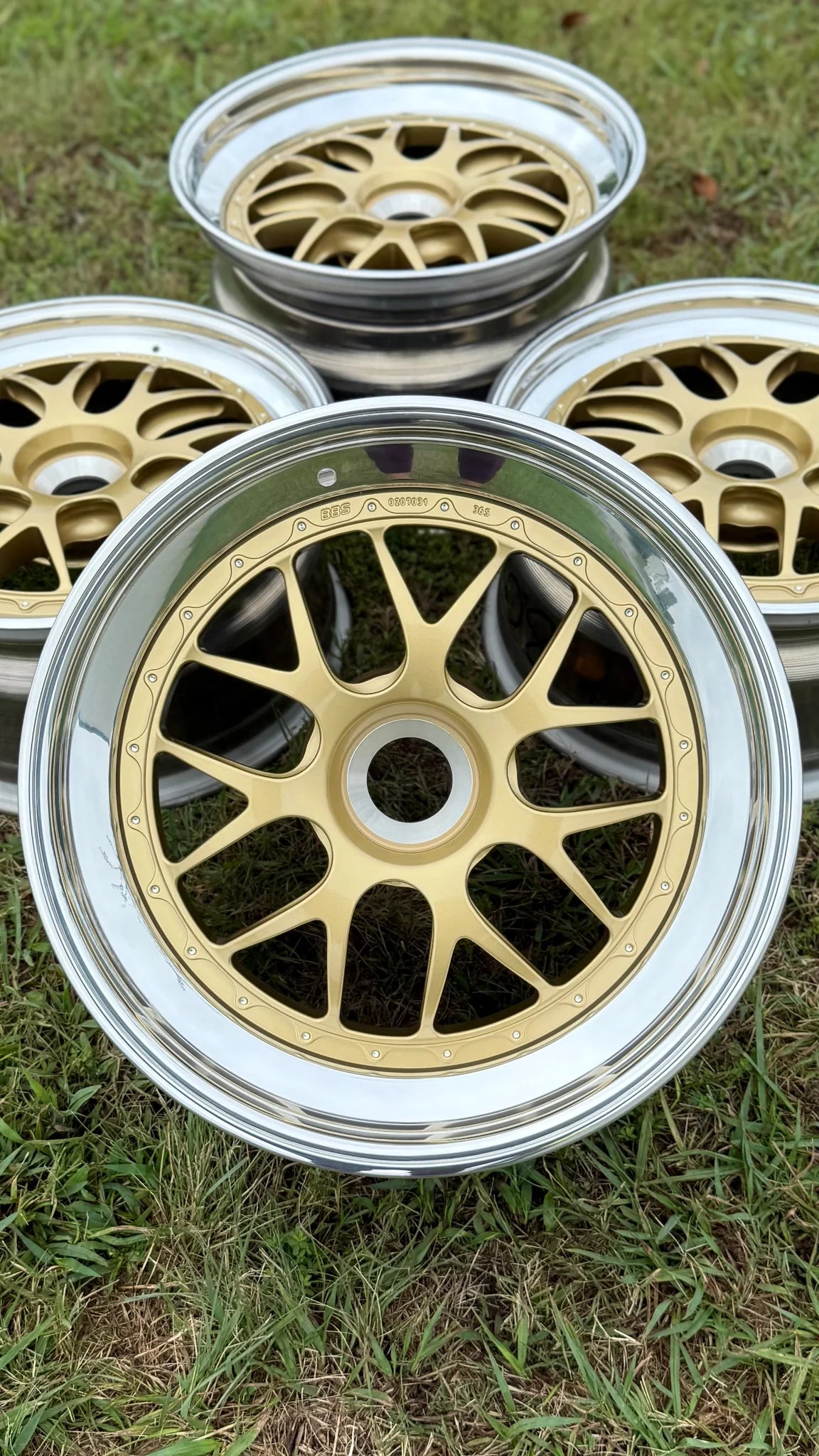 BBS E07 - 19" Staggered - Centerlock